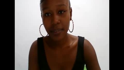 Snapshot of nah296652 chatting on June 1, 1:24 pm nah296652 online show from June 1, 1:24 pm