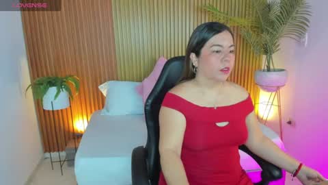 N A H I A online show from July 29, 12:14 pm