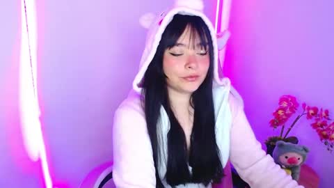 Snapshot of nahia__1 chatting on May 20, 2:56 pm Nahia online show from May 20, 2:56 pm