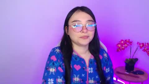  Nahia  online show from June 20, 2:31 pm