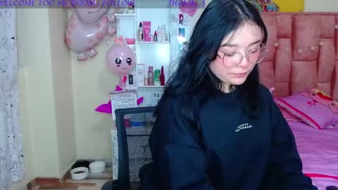 nahia cute     only   online show from February 19, 2:44 pm