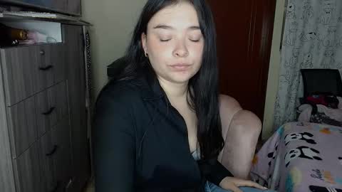 nahia cute     only   online show from September 26, 9:30 pm