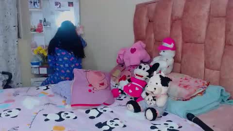 nahia cute     only   online show from September 30, 1:27 pm