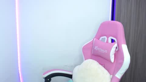Snapshot of nahia__2 chatting on December 20, 6:59 pm nahia cute only online show from December 20, 6:59 pm