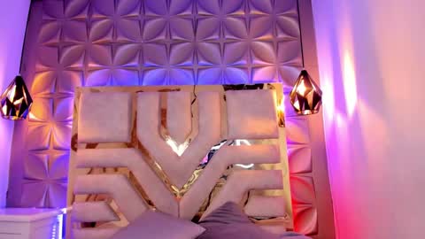 Snapshot of nahia_low chatting on January 4, 5:48 am  Valeria  online show from January 4, 5:48 am