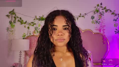 NahiaraReina  online show from May 7, 1:49 pm