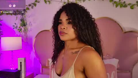 NahiaraReina  online show from May 27, 2:47 pm