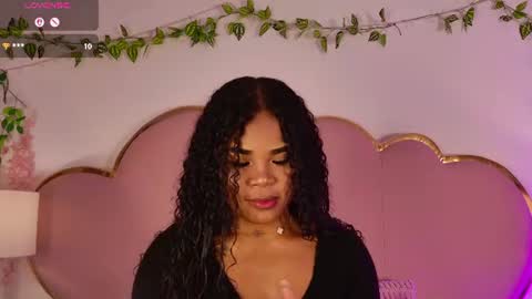 NahiaraReina  online show from June 17, 2:40 pm