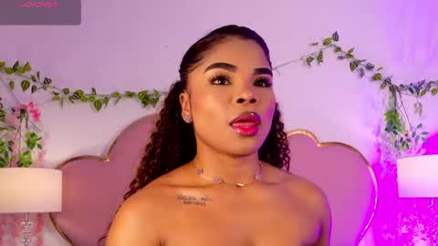 NahiaraReina  online show from July 24, 2:15 pm