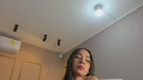 Nahimi online show from February 16, 7:32 pm