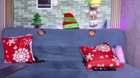 Snapshot of nahlaghaada chatting on December 4, 1:04 am Nahla online show from December 4, 1:04 am