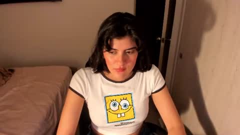 independent model online show from July 12, 1:40 am