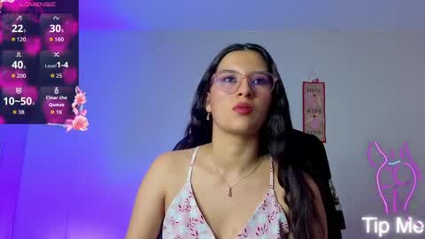 Snapshot of nahomi_blaze56eup chatting on May 2, 7:30 pm valeria online show from May 2, 7:30 pm