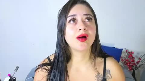 Snapshot of nahomi_sweett chatting on June 5, 10:43 am Nahomi online show from June 5, 10:43 am