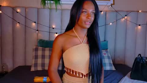  VICTORIA  online show from November 19, 7:36 pm