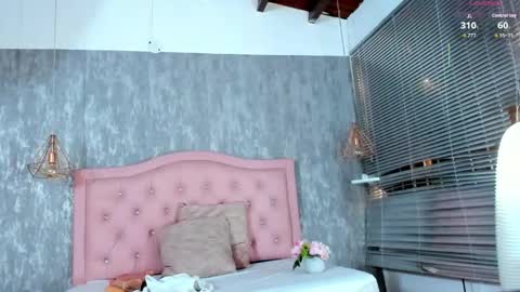 Snapshot of nahomidi_bello chatting on June 5, 6:57 pm online show from June 5, 6:57 pm