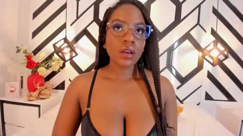 Nahomi online show from March 1, 1:29 am