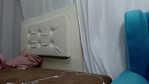 Nahomy online show from December 23, 5:22 pm