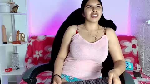 nahomy_rous777 online show from March 5, 2:13 pm