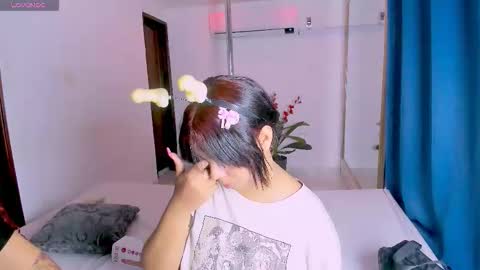 Nahomy online show from September 15, 7:19 am