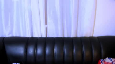 Nahomy online show from December 19, 9:11 pm