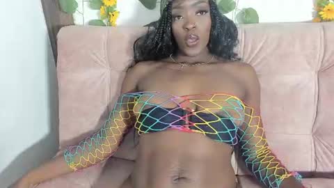 Snapshot of nahomy_smiiths chatting on July 30, 9:14 pm Nahomy online show from July 30, 9:14 pm