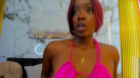 Nahomy  online show from November 26, 10:22 pm