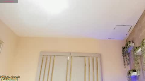 nahomycarterr online show from December 19, 11:39 am