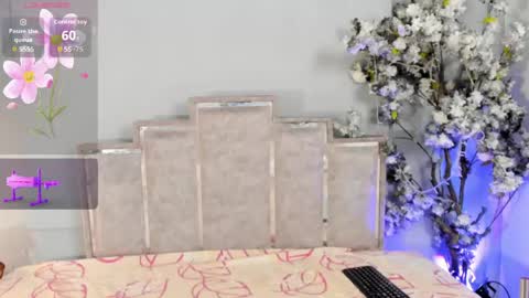 Snapshot of nahomycarterr chatting on June 8, 1:55 pm nahomycarterr online show from June 8, 1:55 pm
