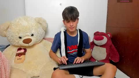  N A I M T H E  K I N G  online show from February 17, 6:32 am