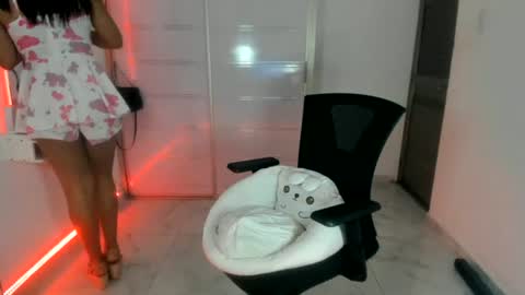 Snapshot of nairobbits chatting on June 20, 12:14 am nairobbits online show from June 20, 12:14 am