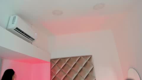 Snapshot of nakamura_san chatting on February 3, 10:03 am INSTAGRAM  m2221     online show from February 3, 10:03 am