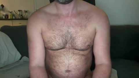 naked_dude25 online show from June 6, 5:12 am