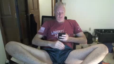 Snapshot of nakedilmale chatting on June 5, 2:07 am Tip 100 for my full real name online show from June 5, 2:07 am