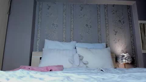 Snapshot of nakedjewel chatting on September 19, 7:14 pm nakedjewel online show from September 19, 7:14 pm