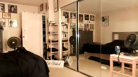 nakedmonkey online show from July 31, 1:05 am