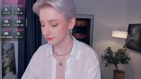 Kate online show from October 31, 1:45 pm