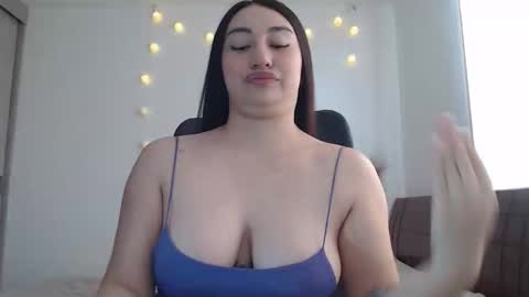 Snapshot of nala_foster chatting on May 22, 2:22 pm Nala online show from May 22, 2:22 pm