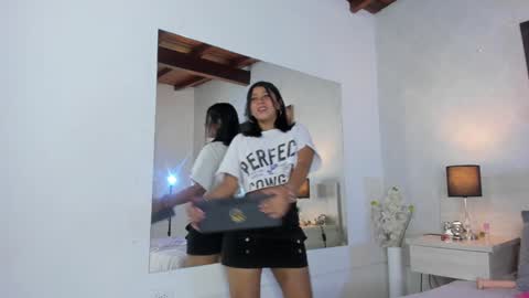 nalamittens online show from February 1, 7:34 pm