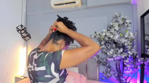 nalapalmer online show from March 15, 7:31 pm