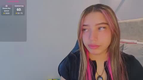 nami_sweet_ online show from November 18, 11:36 am