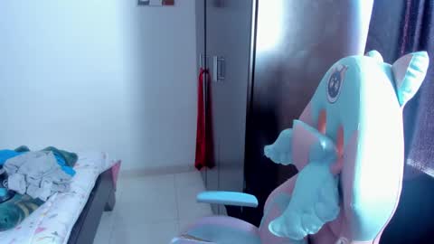 Nami online show from January 22, 7:03 pm