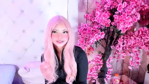     online show from February 6, 1:58 pm