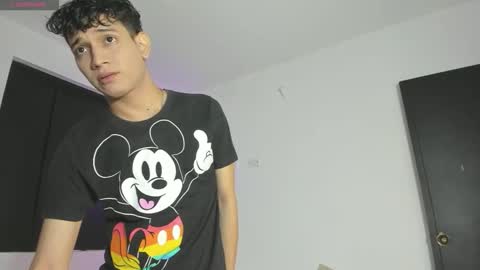 Snapshot of namir__ chatting on November 30, 11:03 am Namir online show from November 30, 11:03 am