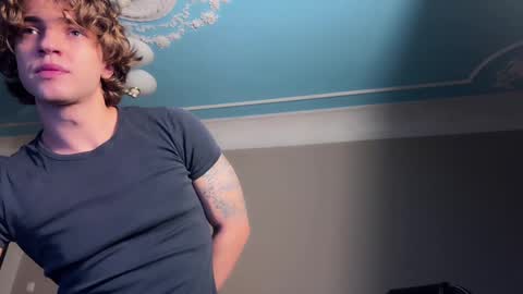 Snapshot of namiraaxel chatting on January 10, 9:10 pm Georges online show from January 10, 9:10 pm