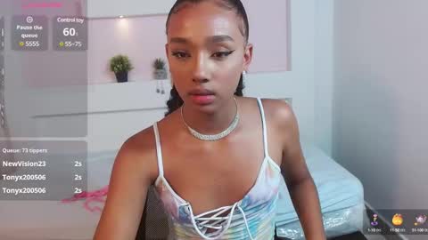 Namoi Smith online show from December 21, 10:39 am