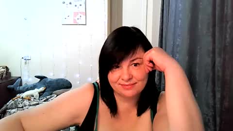 Snapshot of nana_lulu chatting on May 13, 4:32 am Nana Lulu online show from May 13, 4:32 am