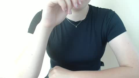Snapshot of nana_new chatting on June 1, 5:53 am Nana online show from June 1, 5:53 am