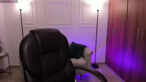 Snapshot of nanaa_snow chatting on June 2, 4:47 am Nanaa snow online show from June 2, 4:47 am