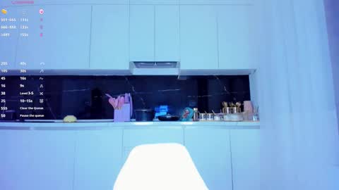 Snapshot of nanaaa_leee chatting on October 15, 3:23 pm bb online show from October 15, 3:23 pm